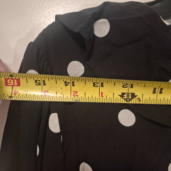 Forever 21 Polka Dot Wrap Around Dress - Picture 6 of 7